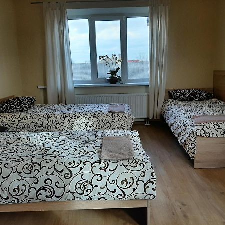 Rooms For Rent ปาเนเวชิส ภายนอก รูปภาพ