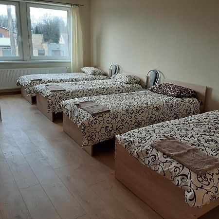 Rooms For Rent ปาเนเวชิส ภายนอก รูปภาพ