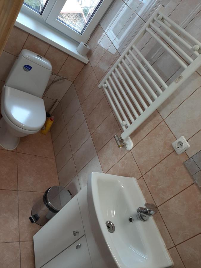 Rooms For Rent ปาเนเวชิส ภายนอก รูปภาพ