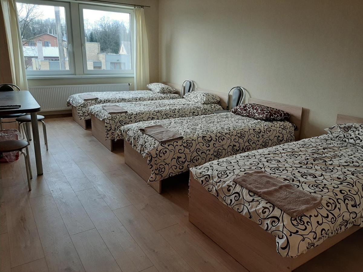 Rooms For Rent ปาเนเวชิส ภายนอก รูปภาพ